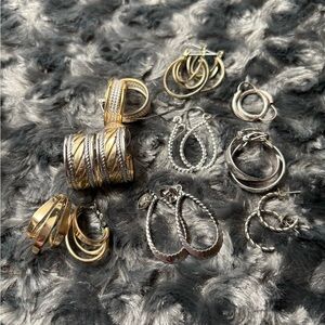 *SOLD* Assorted lot of earrings